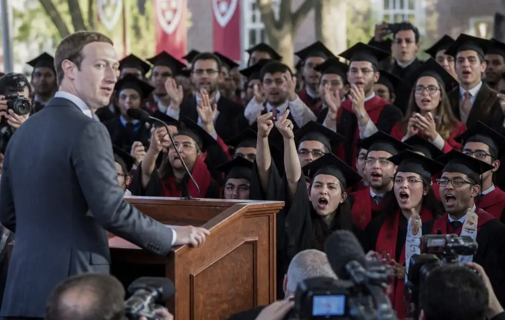 Eric Schmidt Tells Grads to Embrace AI and Immigration, Gets Booed