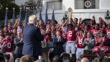 Trump Honors 16-0 Indiana Hoosiers; Heisman QB Mendoza at Raiders