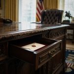 Trump’s Secret Letter for Vice President JD Vance in Resolute Desk