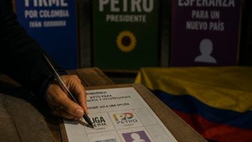 Runoff Looms as Three-Way Race Forces Colombian Conservatives to Unite