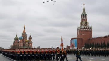 No Tanks in Moscow Parade Exposes Russia’s Strain, US Must Prepare