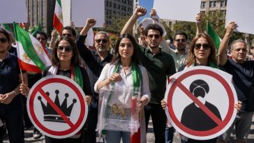 Iranian-Americans Reject Regime and Monarchy, Demand Real Democracy