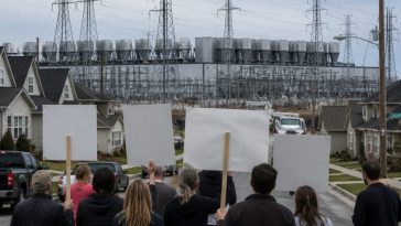 Conservatives Push Back on AI Data Centers, Demand Local Control