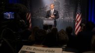 Powell Wins JFK Award, Takes Aim at Trump While Staying on Fed