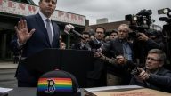 Giants' Posey Shuts Down Pride Questions as DOJ and AGs Probe