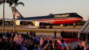 Trump Returns on New Air Force One as Palm Beach Becomes DJT