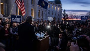 Senator Bernie Sanders Urges Platner to Quit, Democrats Scramble