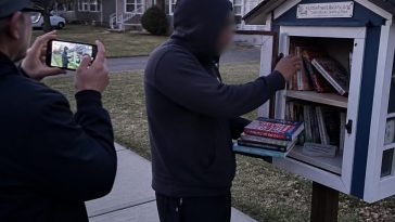 Viral Clip Shows Woman Swapping Little Free Library Books — Unverified