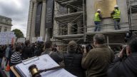 Kennedy Center Board OKs Trump Plaque, Closure in Legal Workaround