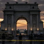 Trump vows to turn DC triumphal arch into sniper-armed military hub
