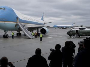 Qatari‑Gifted Air Force One Deploys Slide, Delays President Trump