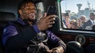 Marlon Humphrey Rides in President Donald Trump Limo, Critics Roar