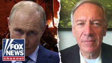 Pompeo warns US shouldn't give a 'SINGLE DOLLAR' to Putin