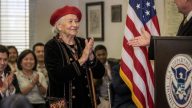 Joni Mitchell Becomes U.S. Citizen After 62 Years — Can Now Vote
